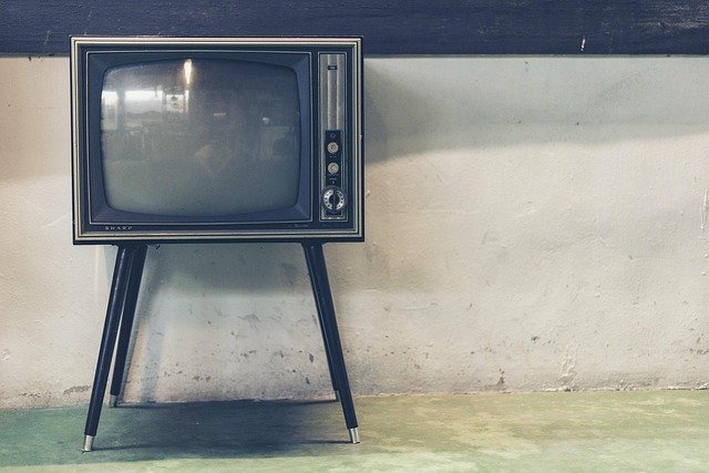 Quem Inventou a Televisão? Conflitos e Revoluções Históricas televisão invenção