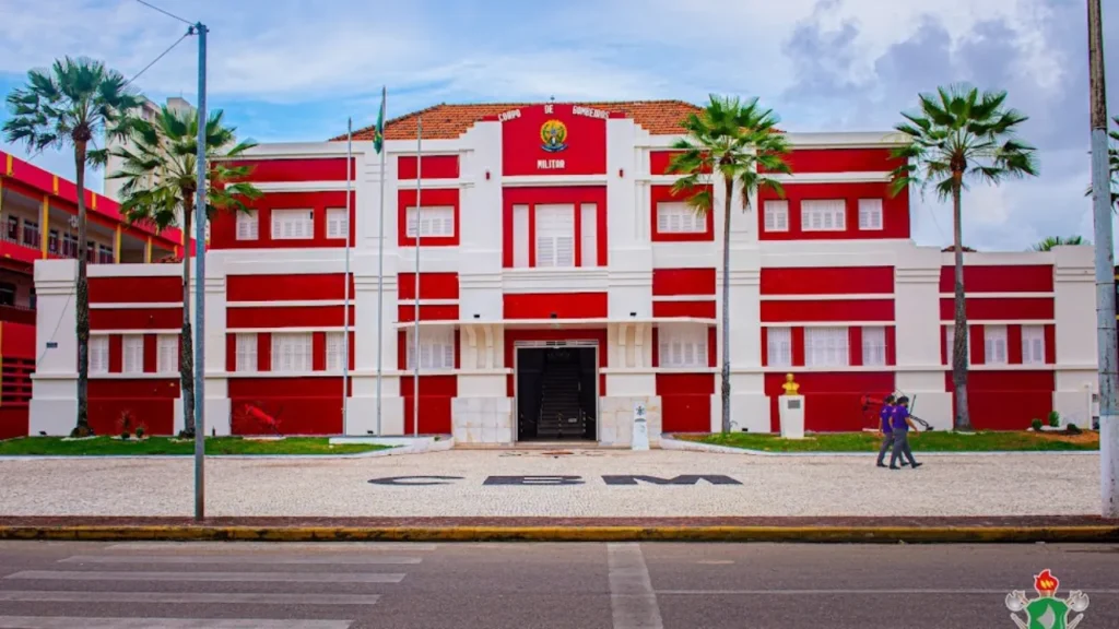 Concurso Aberto Bombeiros CE 2º Tenente Salário Até R,4 mil